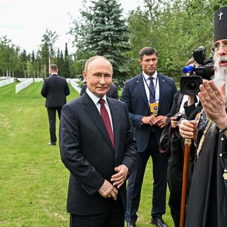 Владимир Путин принял архиепископа Ситкинского и Аляскинского Алексия
