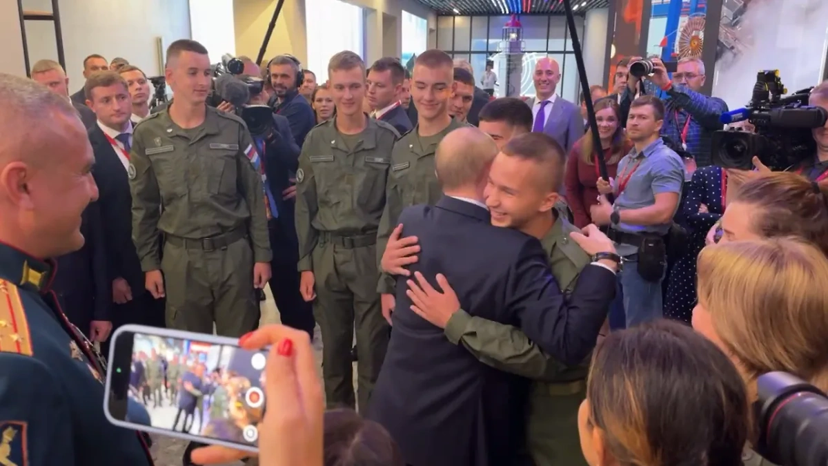 Preview Видео: Встреча Владимира Путина с курсантами Центра «Воин»