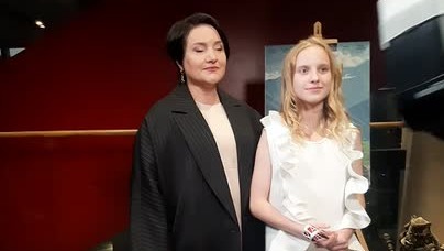 Preview Инга Оболдина впервые показала повзрослевшую дочь Клару на кинопремьере