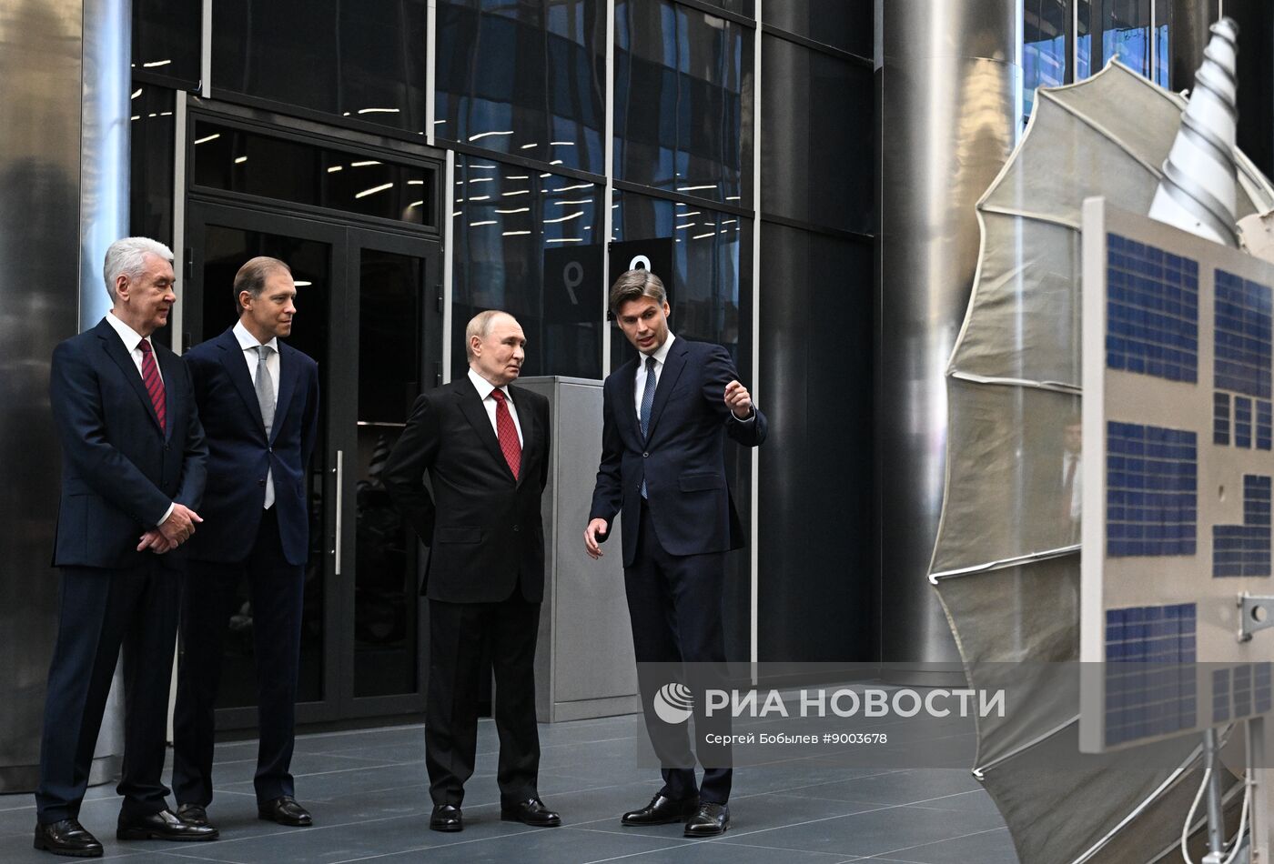 Preview Путин открыл в Москве Национальный космический центр