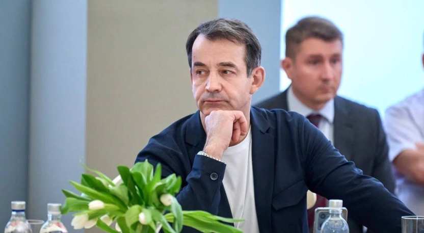 Preview Дмитрий Певцов: О необходимости остановить «предательство Родины» после интервью Аллы Пугачевой